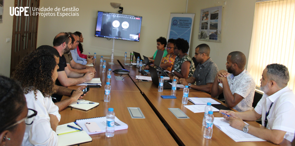 Concurso da Empreitada para Melhoramentos e Reabilitação da Estrada EN1-SL-01, Espargos- Santa Maria (Ilha do Sal): Sessão de abertura das propostas do Concurso